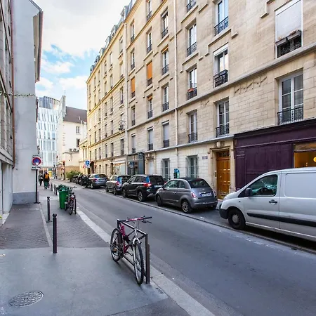 Cmg Bon Marche/ Leroux D *